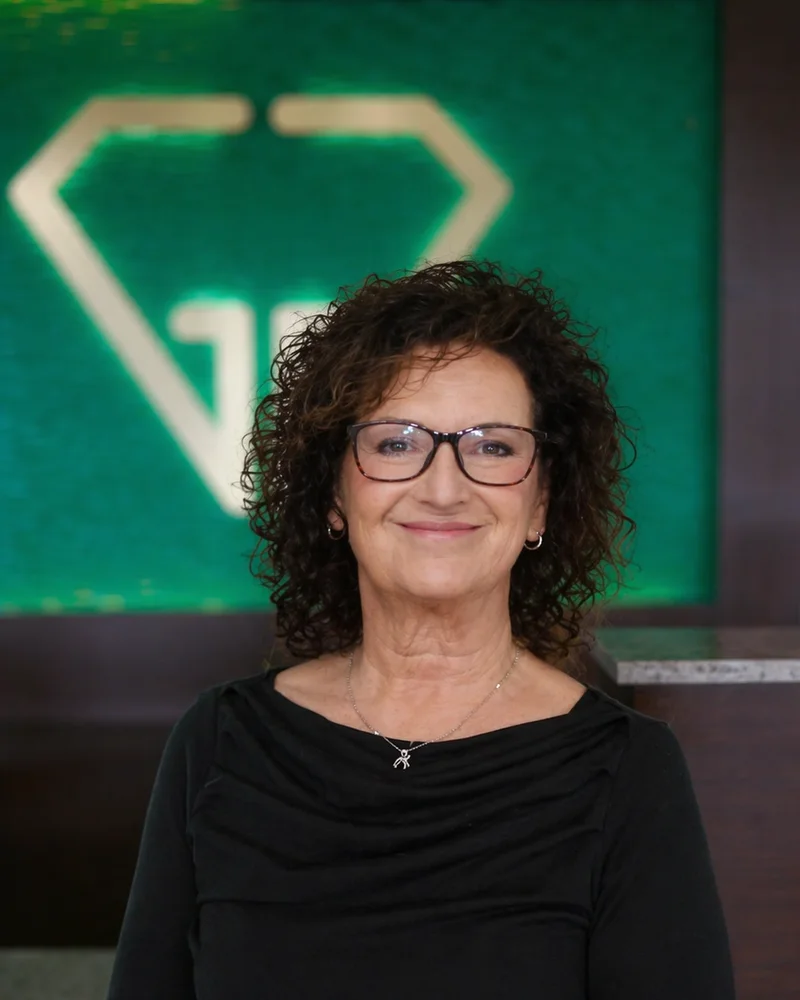 MJ Nelch, Shipping Manager