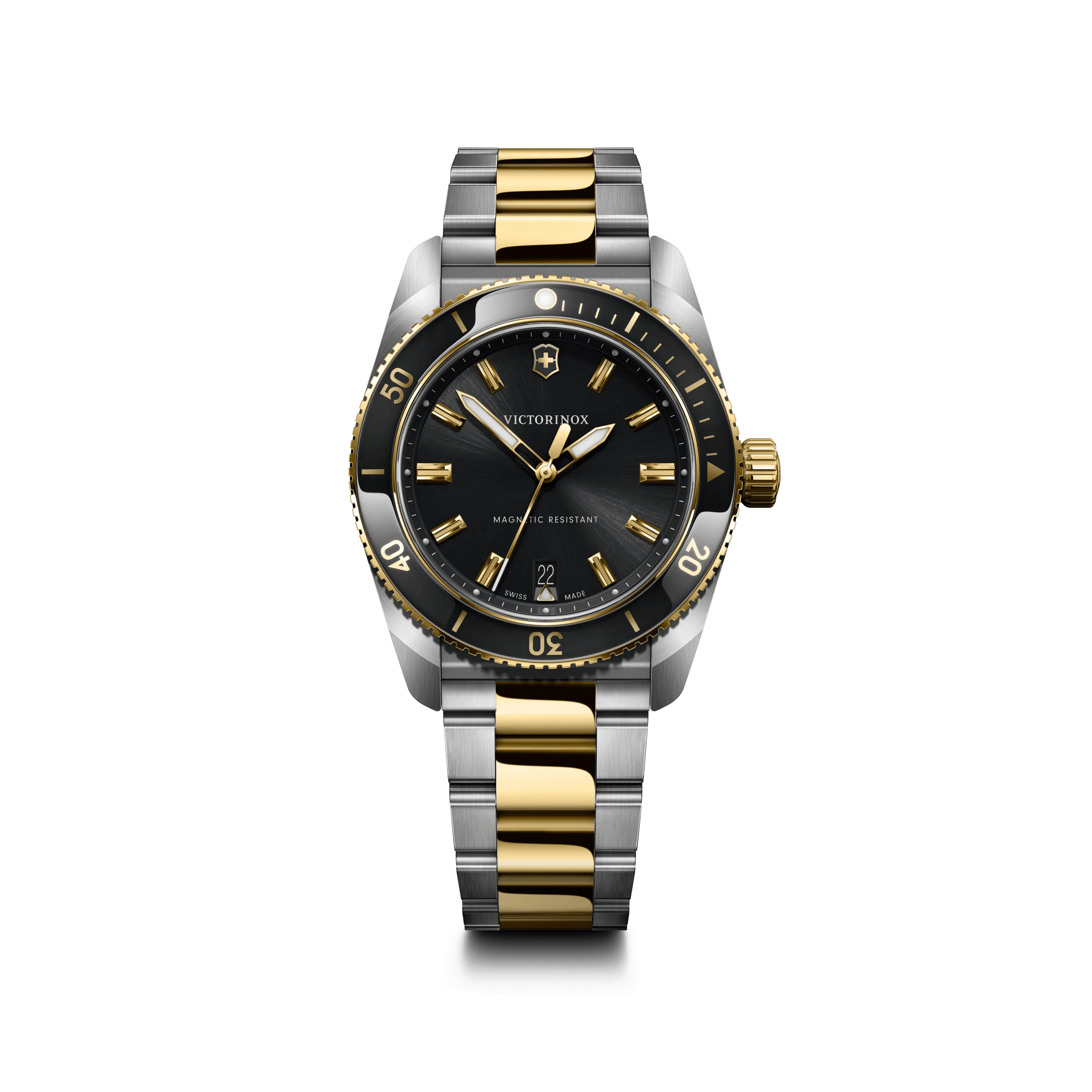Maverick Quartz 39mm — Black Dial / Steel Bracelet — Victorinox style 242102